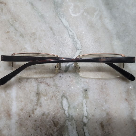 Austin Reed Eyeglasses - Picture 2 of 6